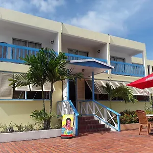 carib-blue-apartments.comcaribbean.com/